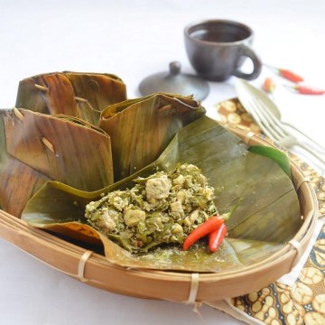 Botok Tempe Daun Singkong