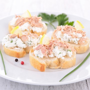  Bruschetta Tuna