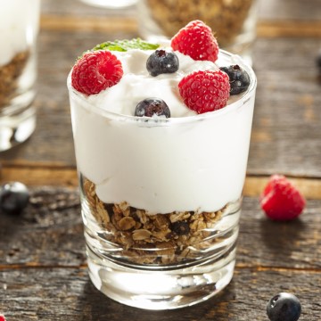  Cookies and Berries Parfait