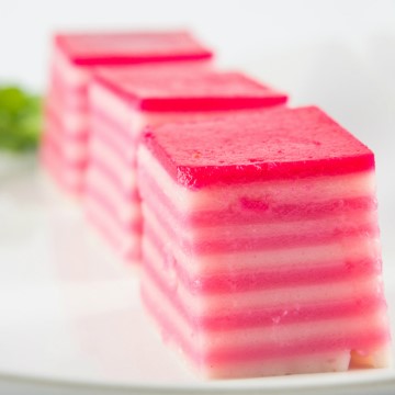  Kue Lapis Merdeka