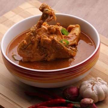  Semur Ayam Bumbu Kari