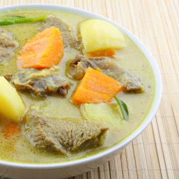  Semur Daging Sapi Spesial Lebaran